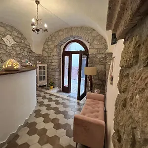  Love hotel Regnos Altos Boutique